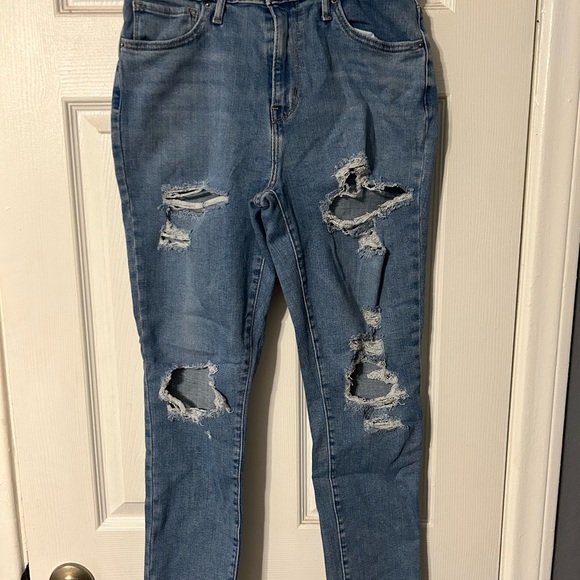 High rise Levi’s - Picture 2 of 7